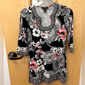 🌼3/$30🌼 WHBM Black pink tunic top Small